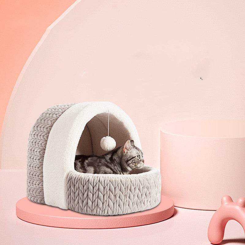 CozyNest Cat Bed – For All Seasons
